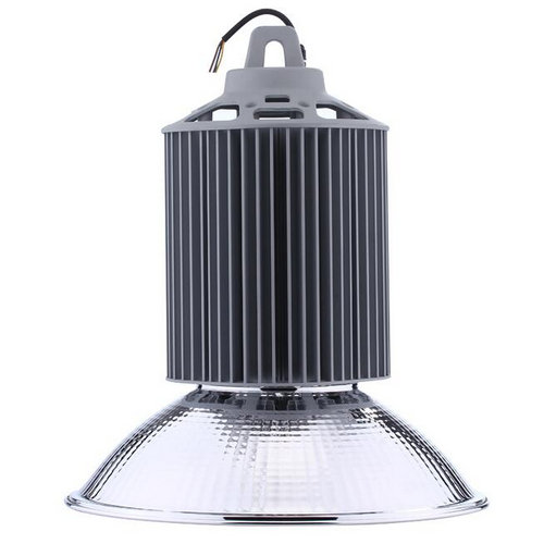 Защо да изберете LED осветление за високи зали като осветление за склад?