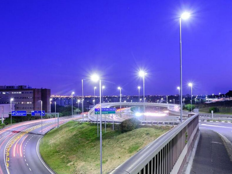 LED улични светлини: Зелена светлина за бъдещи градове